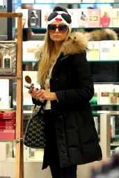 Paris Hilton - Shopping Spree at Gorsurch Ltd. in Aspen 12/26/ 2016