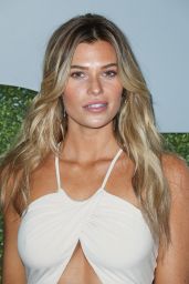Samantha Hoopes – GQ Men of The Year Awards 2016 in West Hollywood