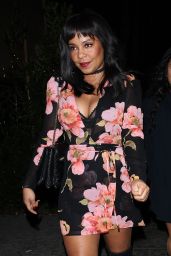 Sanaa Lathan Flashes Her Cleavage - 