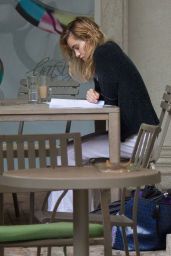 Suki Waterhouse - Keeps Herself Busy on Vacation in Barbados 12/22/ 2016