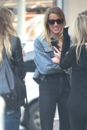 Amber Heard - Out With Friends in Los Angeles, CA 1/15/ 2017