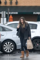 Elizabeth Olsen - Shopping in Los Angeles 1/23/ 2017