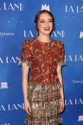 Emma Stone - La La Land Premiere in Paris 1/10/ 2017 