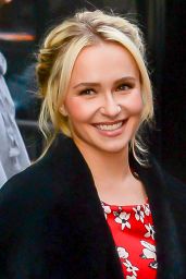 Hayden Panettiere - Waves to Fans While Coming Out of Good Morning America in NYC 1/4/ 2017