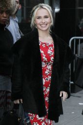 Hayden Panettiere - Waves to Fans While Coming Out of Good Morning America in NYC 1/4/ 2017
