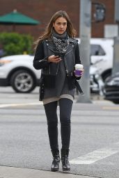 Jessica Alba Urban Style - Stopped by a Coffee Shop in Los Angeles 1/3/ 2017