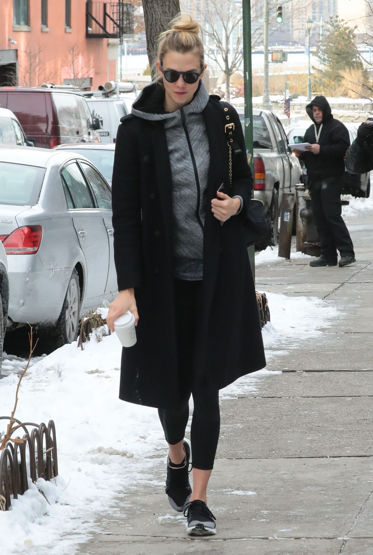 Karlie Kloss - Hits the Gym For a Morning Workout Session in NYC 1/9 ...