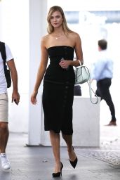 Karlie Kloss - Out in Sydney 1/31/ 2017