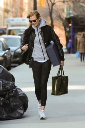 Karlie Kloss Street Style - Leaves Her Apartment in the West Village of New York City, January 2017