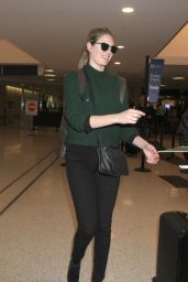 Kate Upton - Looks Amazing Upon Her Arrival Into a Gloomy LA 1/22/ 2017