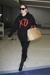 Khloe Kardashian - Arrives at the Los Angeles International Airport 1/5/ 2017