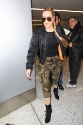 Khloe Kardashian at LAX in Los Angeles 1/22/ 2017