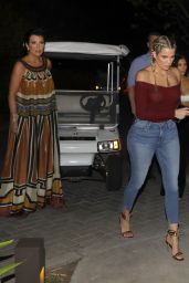 Khloe Kardashian, Kourtney Kardashian & Kim Kardashian - Going to Dinner in Costa Rica 1/28/ 2017