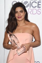 Priyanka Chopra – People’s Choice Awards in Los Angeles 1/18/ 2017