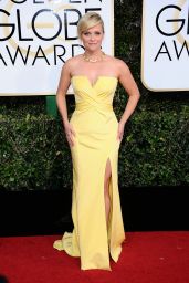 Reese Witherspoon – Golden Globe Awards in Beverly Hills 01/08/ 2017