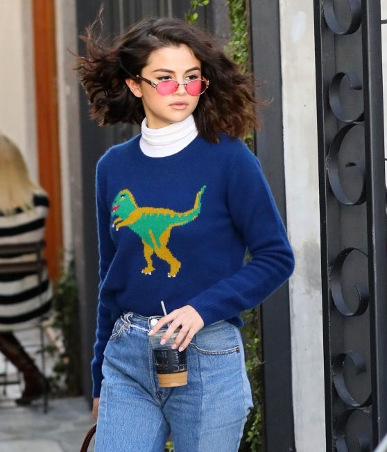 Selena Gomez - Leaving Nine Zero One Salon in West Hollywood 01/19 ...