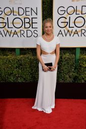 Sienna Miller – Golden Globe Awards in Beverly Hills 01/08/ 2017