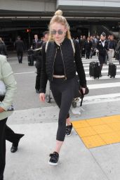 Sophie Turner - Arrives at LAX Airport in Los Angeles 1/4/ 2017 