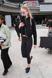 Sophie Turner - Arrives at LAX Airport in Los Angeles 1/4/ 2017 