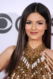 Victoria Justice – People’s Choice Awards in Los Angeles 1/18/ 2017