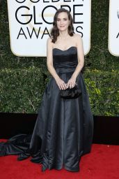 Winona Ryder – Golden Globe Awards in Beverly Hills 01/08/ 2017