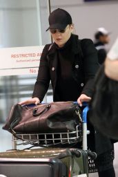 Abbie Cornish Arrived at Pierre Elliot Trudeau in Montreal 2/274/ 2017