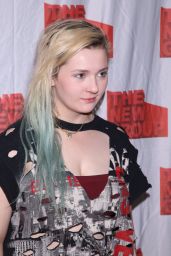 Abigail Breslin - 