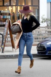 Ali Larter Casual Style - Out For Lunch in Santa Monica 2/8/ 2017 