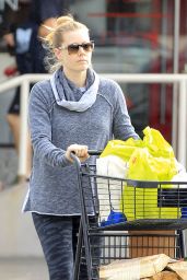 Amy Adams - Shopping for Clothes and Groceries in Los Angeles 2/7/ 2017