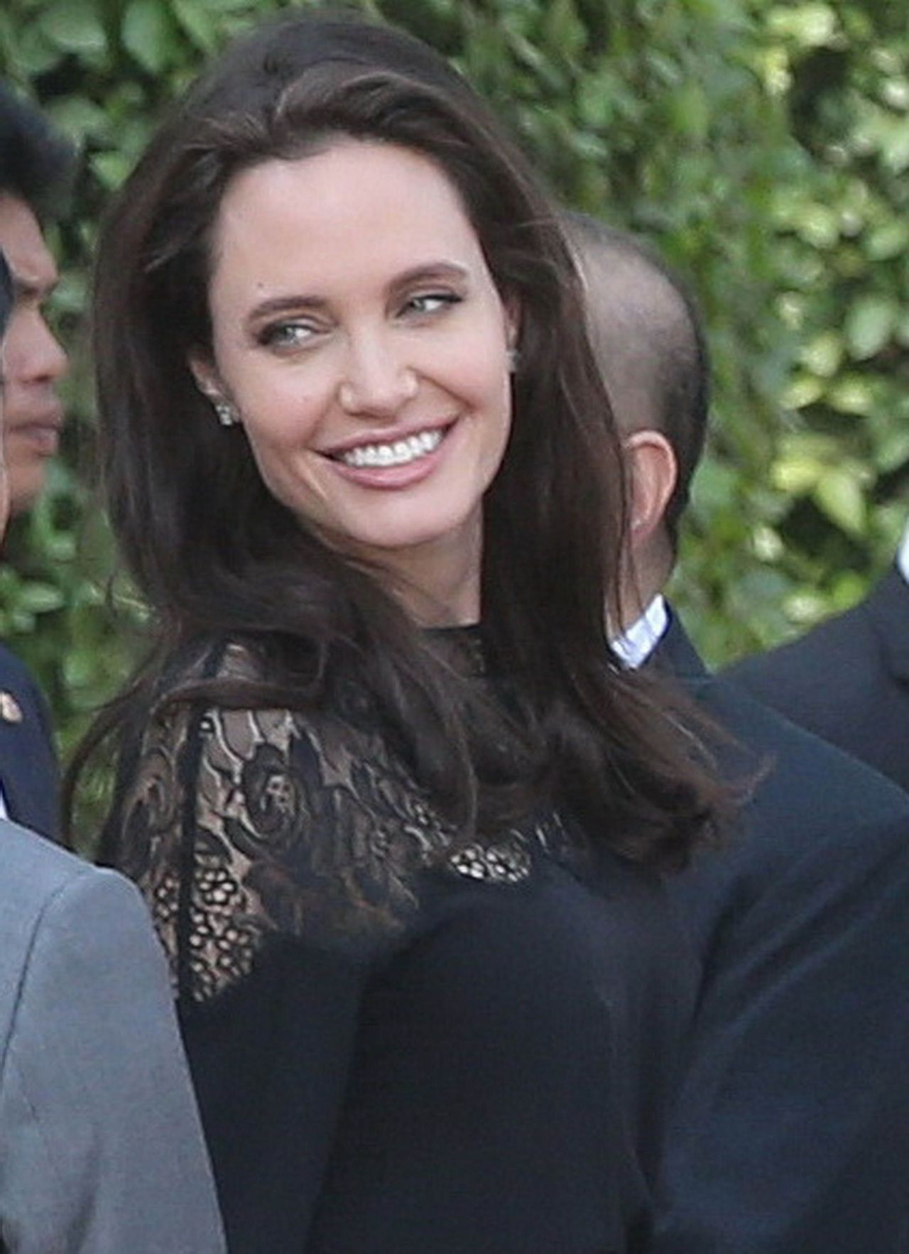 https://celebmafia.com/wp-content/uploads/2017/02/angelina-jolie-meeting-the-king-of-cambodia-siem-reap-cambodia-2-18-2017-12.jpg