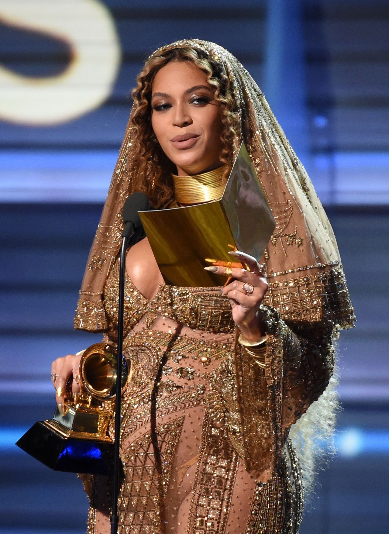 Beyoncé Performs at 59th Annual GRAMMY Awards in Los Angeles 02/12/2017