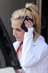 Britney Spears - Arriving & Leaving a Dance Studio in Los Angeles 2/25/ 2017