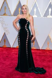 Busy Philipps – Oscars 2017 Red Carpet in Hollywood