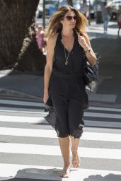 Cindy Crawford - Shopping in Sydney 2/9/ 2017