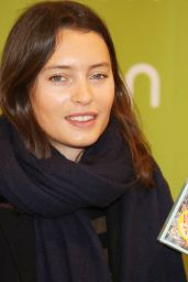 Ella Woodward - Promoting Her Latest Book "Deliciously Ella With Friends" at Easons Bookstore in Dublin 2/11/ 2017