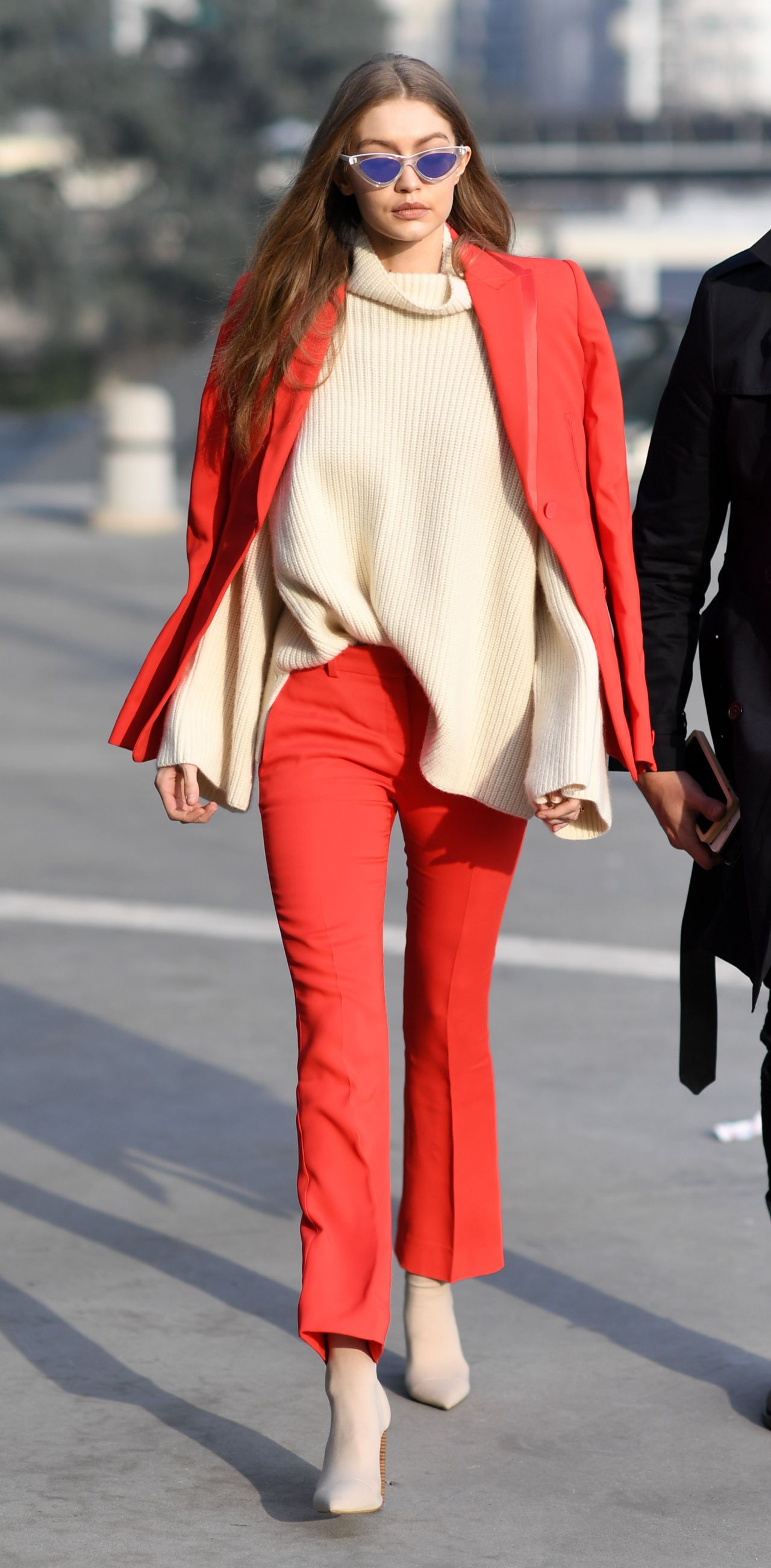 Gigi Hadid Style  and Fashion  Inspirations Out in Milan 2 