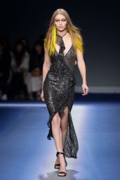 Gigi Hadid Supermodel Walks the Runway at the Versace Show at Milan Fashion Week 2/24/ 2017