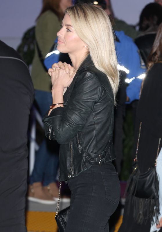 Julianne Hough at the Kings of Leon Concert in Inglewod 1/28/ 2017 