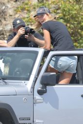 Karlie Kloss - Doing a Photoshoot on a Jeep in St. Barts 2/13/ 2017