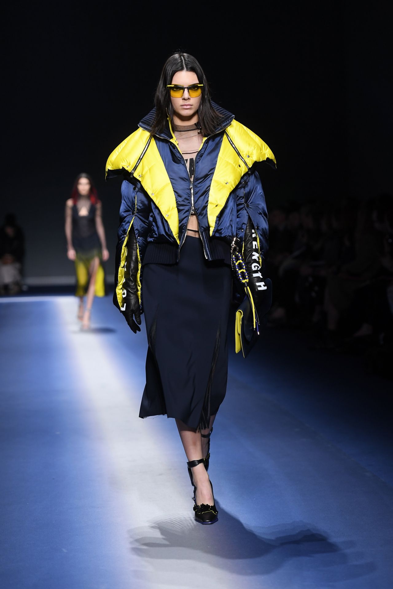 Kendall Jenner Walks the Runway at the Versace Show - Milan Fashion ...