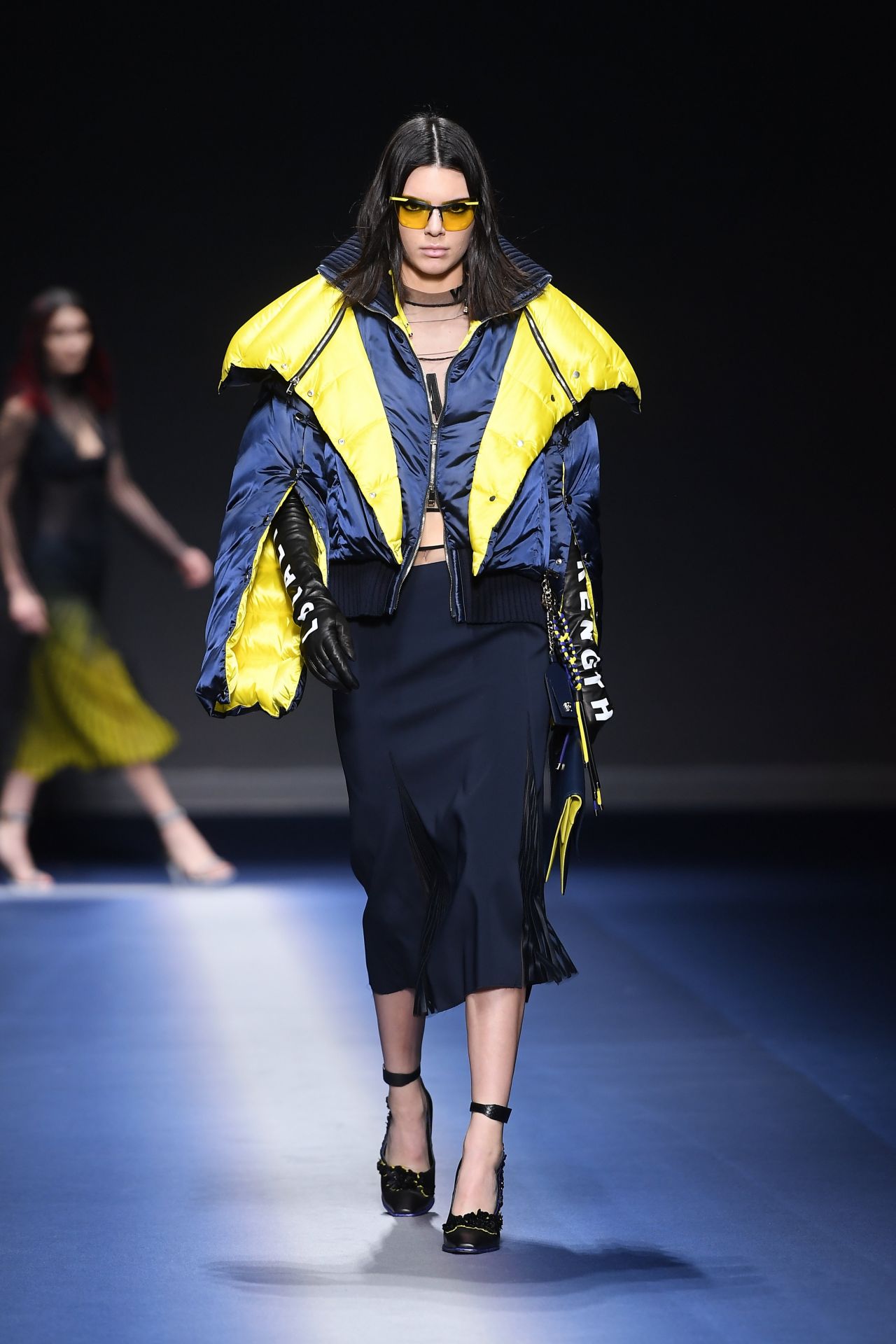 Kendall Jenner Walks the Runway at the Versace Show - Milan Fashion ...