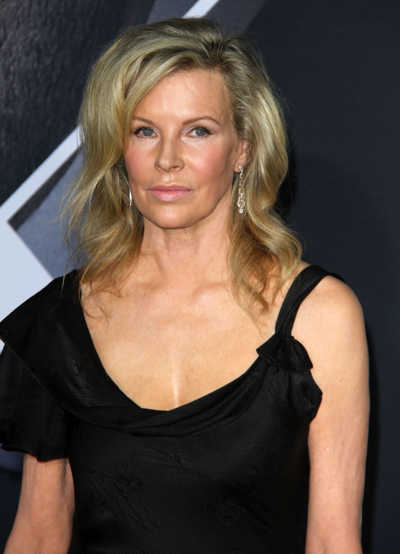 Kim Basinger Eyes