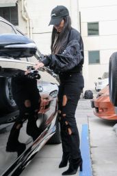 Kourtney Kardashian - Stops by Gagosian Gallery in Beverly Hills 2/2/ 2017