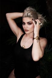 Kylie Jenner Photos - 