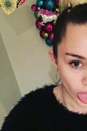 Miley Cyrus – Social Media Pics, January 2017