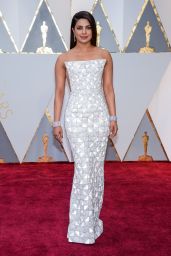 Priyanka Chopra – Oscars 2017 Red Carpet in Hollywood