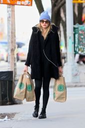 Rachel Hilbert - Shopping in Soho, New York 2/1/ 2017