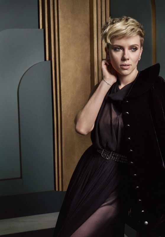 Scarlett Johansson - 2017 Vanity Fair Oscar Party Portrait 