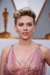 Scarlett Johansson – Oscars 2017 Red Carpet in Hollywood