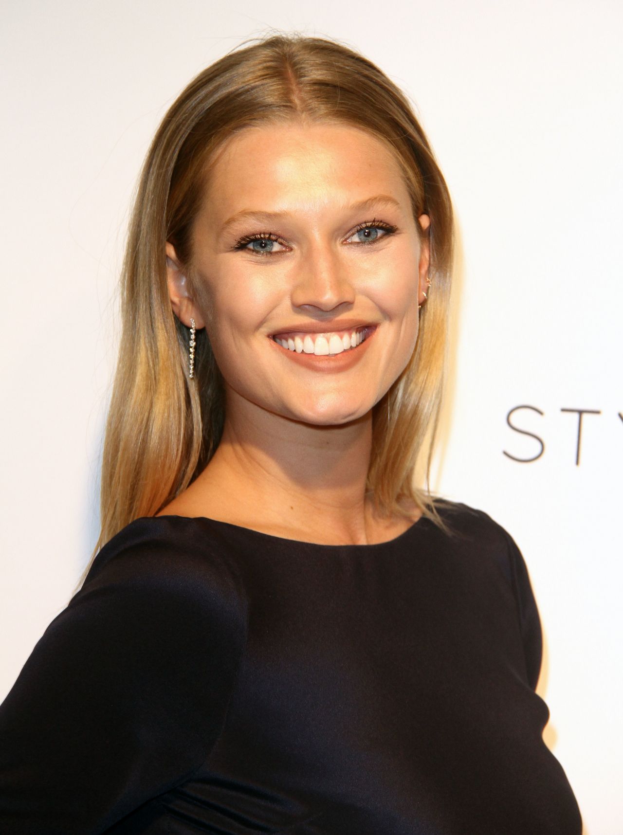 Toni Garrn at Elton John AIDS Foundation’s Academy Awards 2017 Viewing